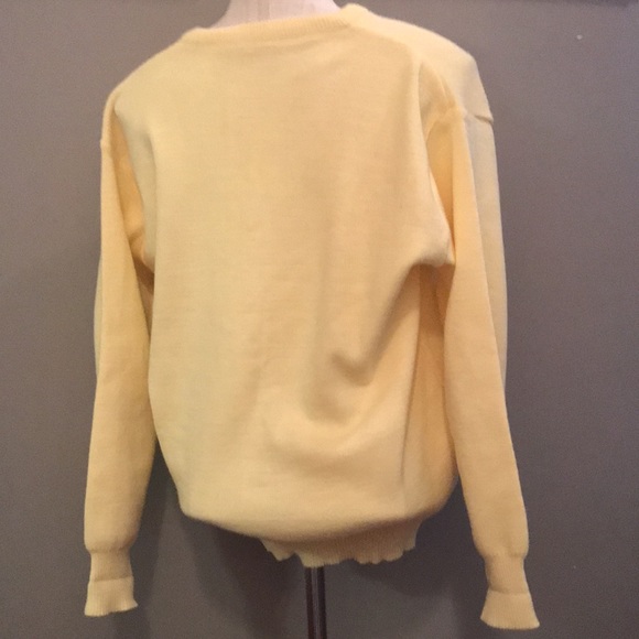 Blarney Woollen Mills V-neck sweater - Picture 3 of 4